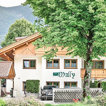 Ferienwohnungen "Zur Wally" Garmisch-Partenkirchen Eksteriør bilde