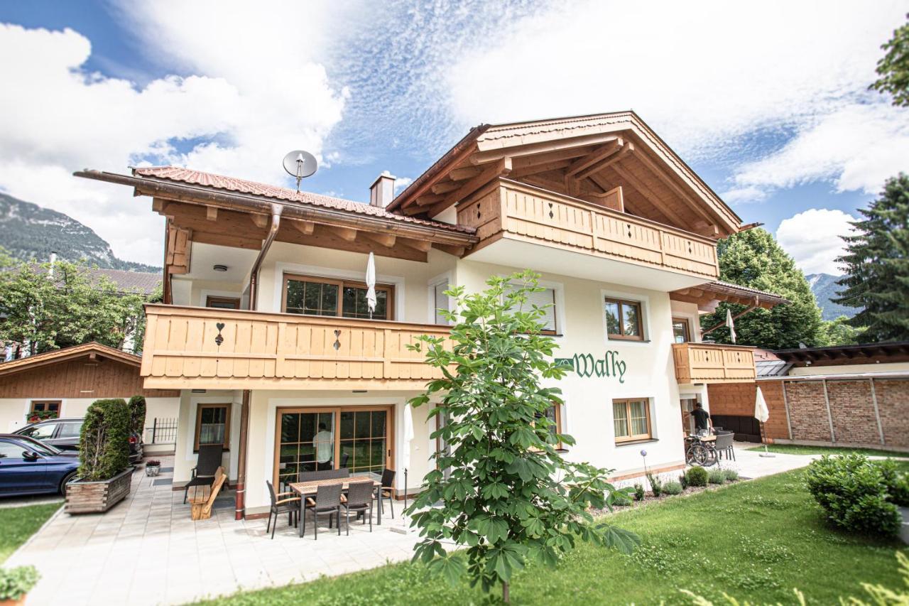 Ferienwohnungen "Zur Wally" Garmisch-Partenkirchen Eksteriør bilde